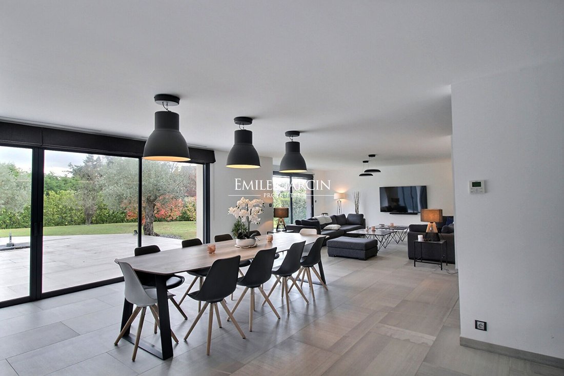 Villa in Centre Ville, Saint-Jean-de-Luz, France 1 - 16642268