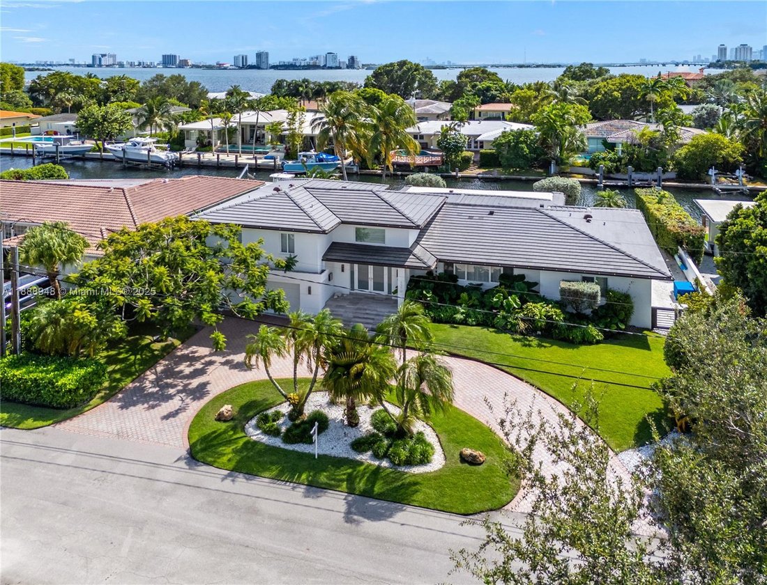 House in Miami, Florida, United States 4 - 16637345