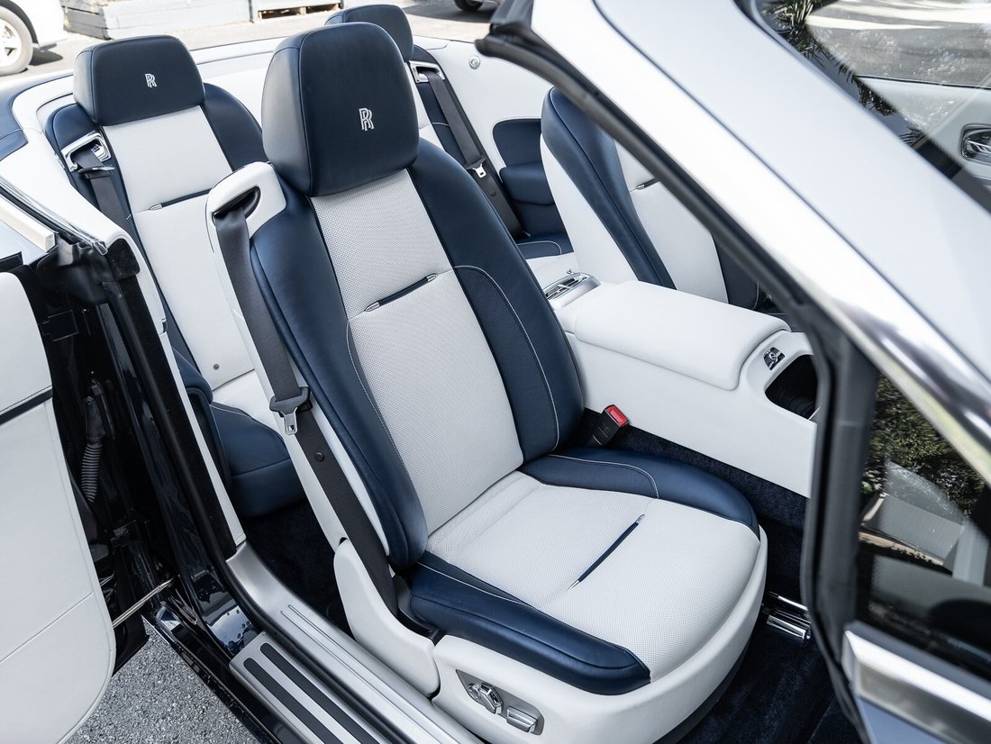 Cabriolet in Naples, FL 4 - 16602720