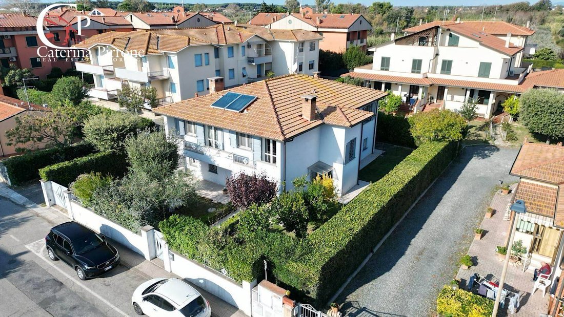 Villa in Marina di Cecina, Cecina, Tuscany 4 - 16648014