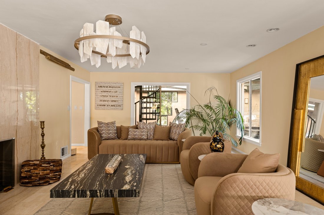 House in Los Angeles, California, United States 4 - 16487621