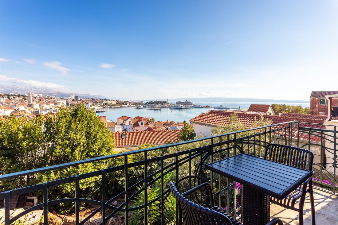 Apartment in Varos, Split, Split-Dalmatia County 4 - 16614200