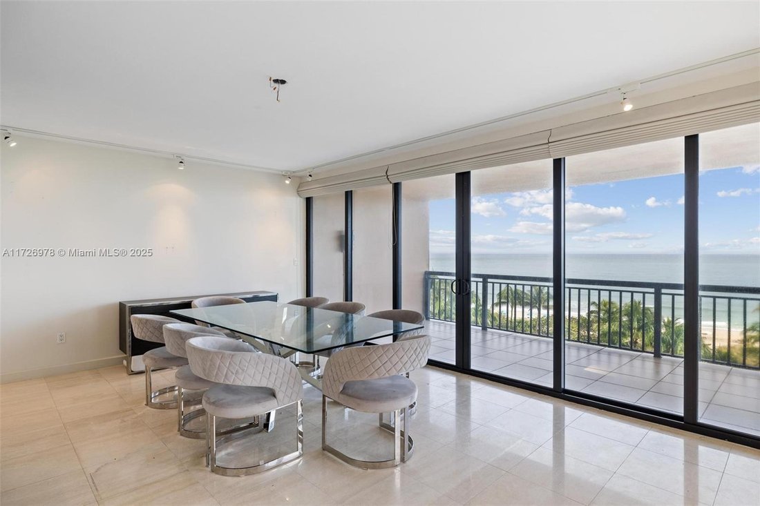 Condo in Bal Harbour, Florida, United States 3 - 16635810