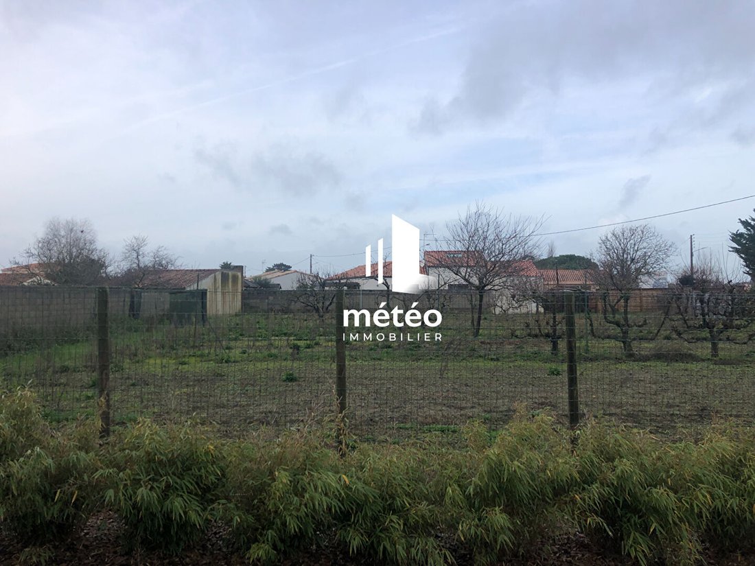 Land in Olonne-sur-Mer, Les Sables-d'Olonne, France 4 - 16631536
