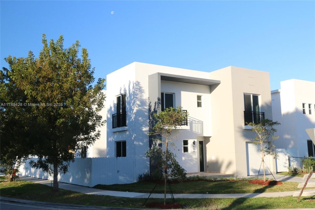House in Miami, Florida, United States 2 - 16640468