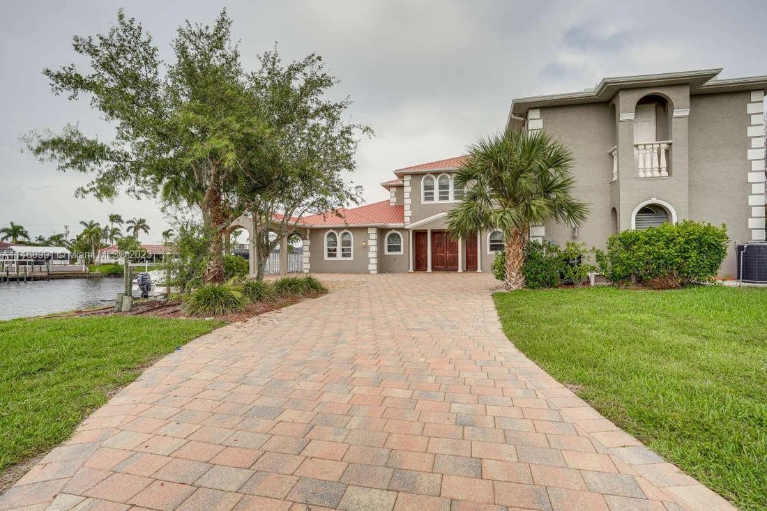 House in Cape Coral, Florida, United States 1 - 16639752