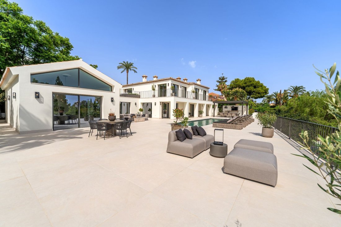 Villa in Sierra Blanca, Marbella, Spain 4 - 16645236