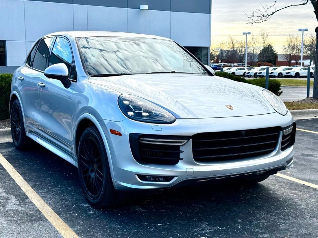Suv in Naperville, IL, United States 1 - 16628467