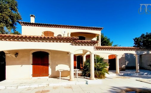 House in Centre Ville, Castries, France 1