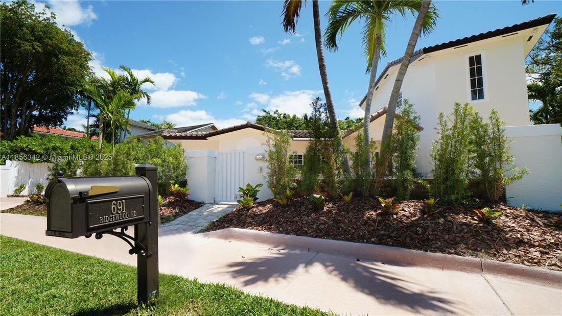 House in Key Biscayne, Florida, United States 3 - 16637021