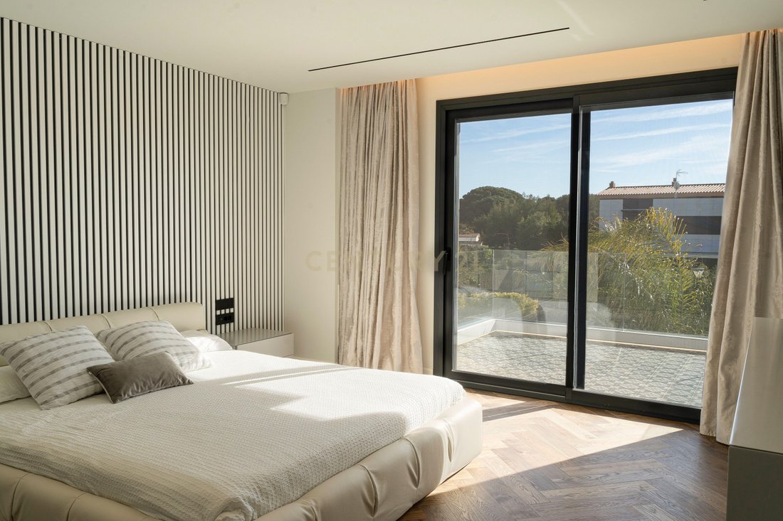 Villa in Sant Andreu de Llavaneres, Catalonia, Spain 3 - 16635311