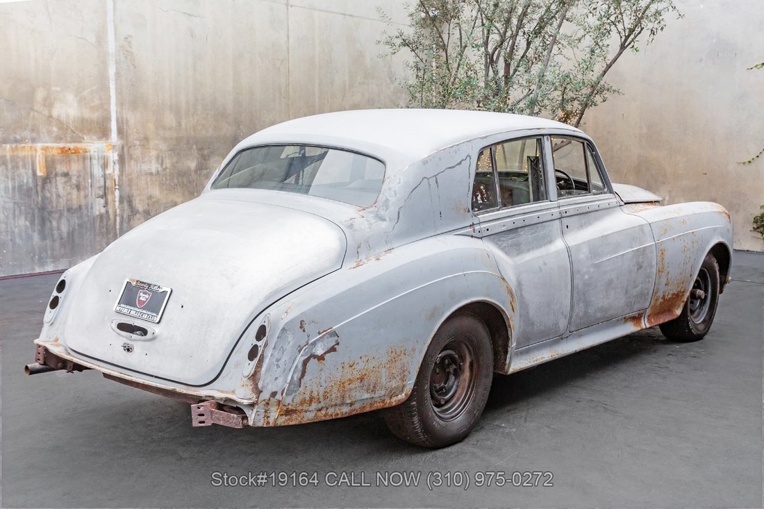 Rolls-Royce Silver Cloud III in Los Angeles, CA 5 - 16630008