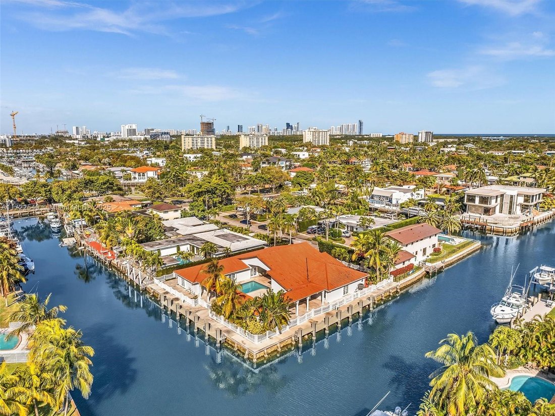 House in North Miami Beach, Florida, United States 3 - 16638349