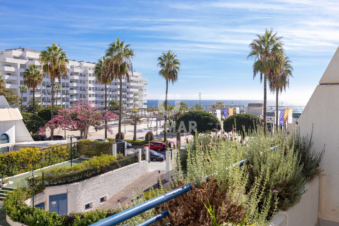 Apartment in Marbella, Andalusia, Spain 1 - 16630354