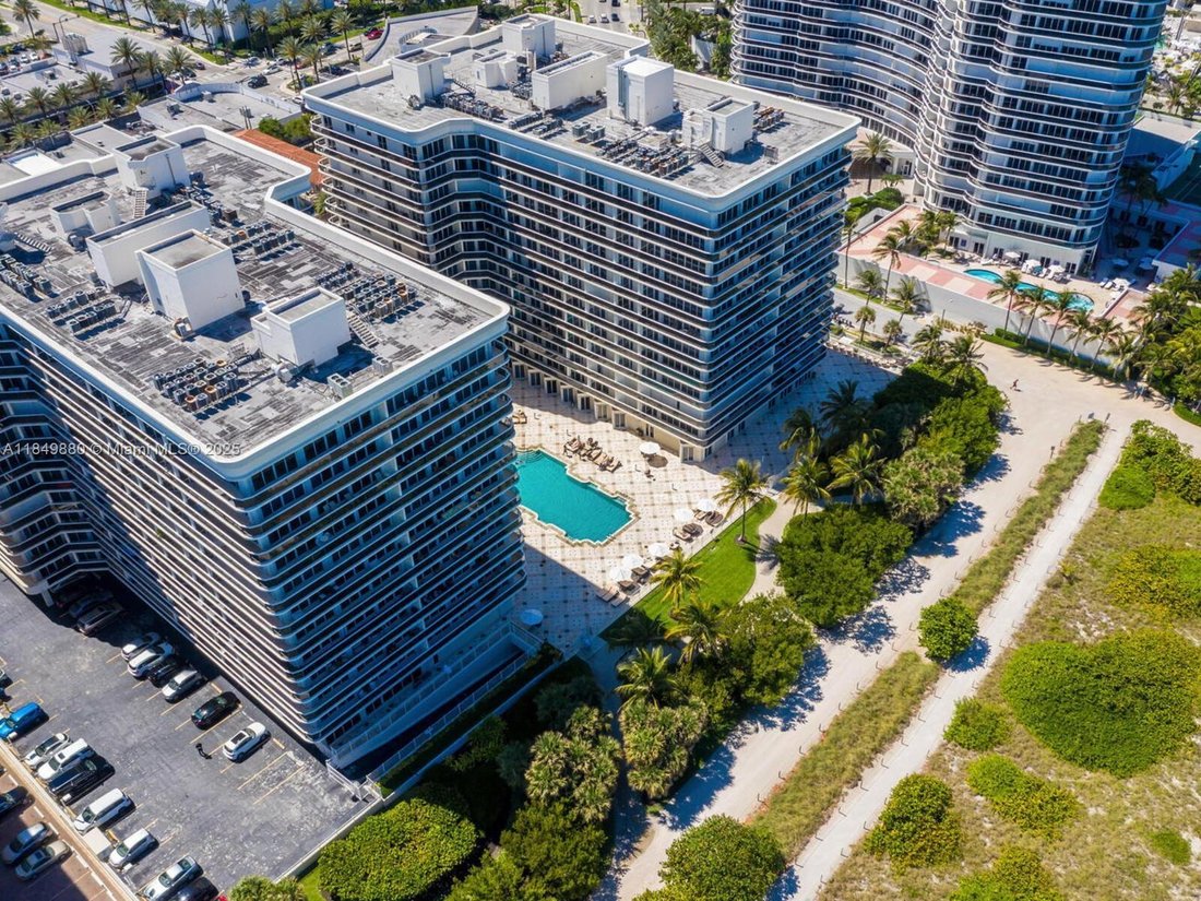 Eigentumswohnung in Bal Harbour, Florida, Vereinigte Staaten 2 - 16637169