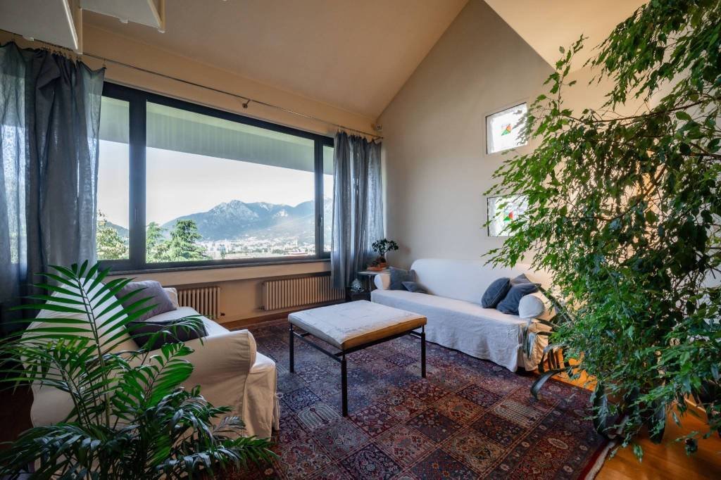 Villa in Lungo Lago-Centro, Lecco, Lombardy 2 - 16220467