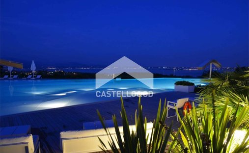 Apartment in Hill Zone, Padenghe sul Garda, Lombardy 1