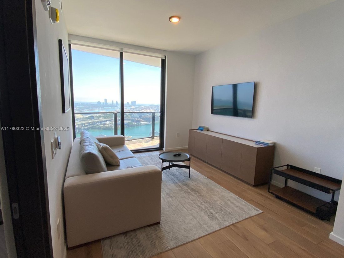 Condo in Miami, Florida, United States 1 - 16637027