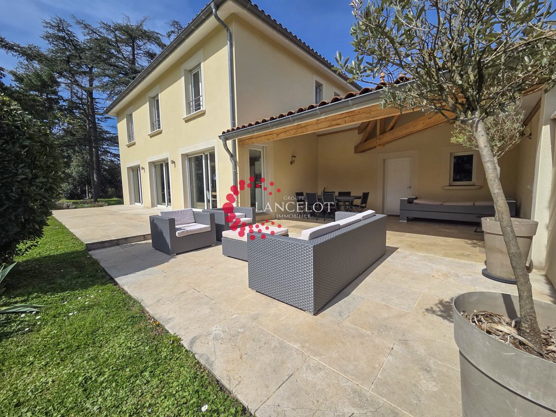 House in Sainte-Foy-lès-Lyon, Auvergne-Rhône-Alpes, France 2 - 16125641