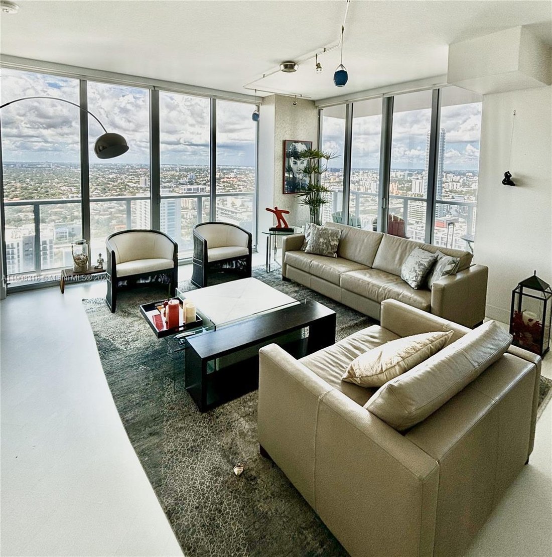 Condo in Miami, Florida, United States 3 - 16636219