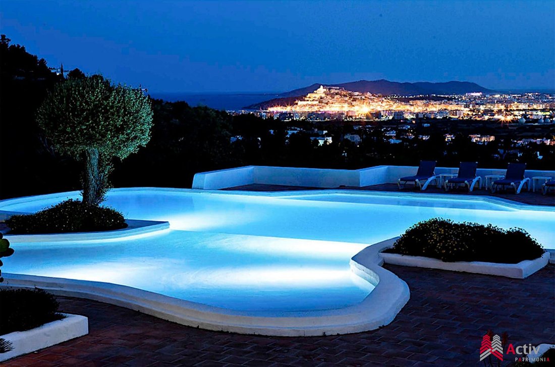 Villa in Santa Eularia des Riu, Balearic Islands, Spain 4 - 16581622
