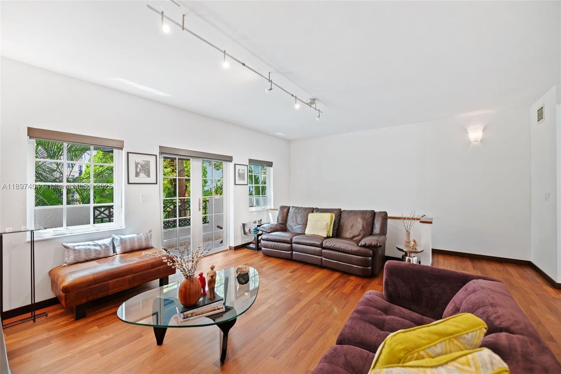 Townhouse in Coral Gables, Florida, United States 5 - 16637195