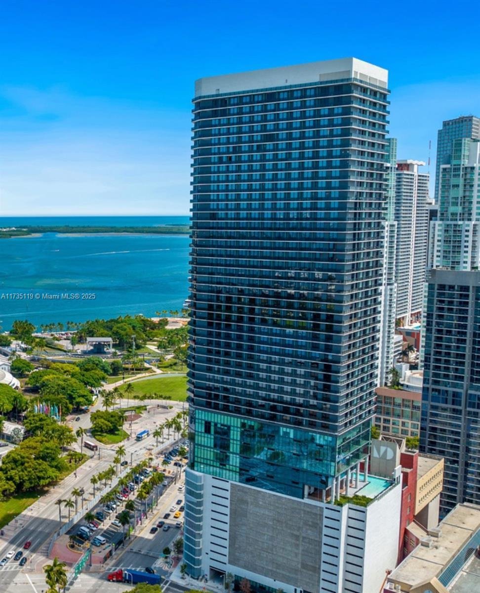 Condo in Miami, Florida, United States 1 - 16640062