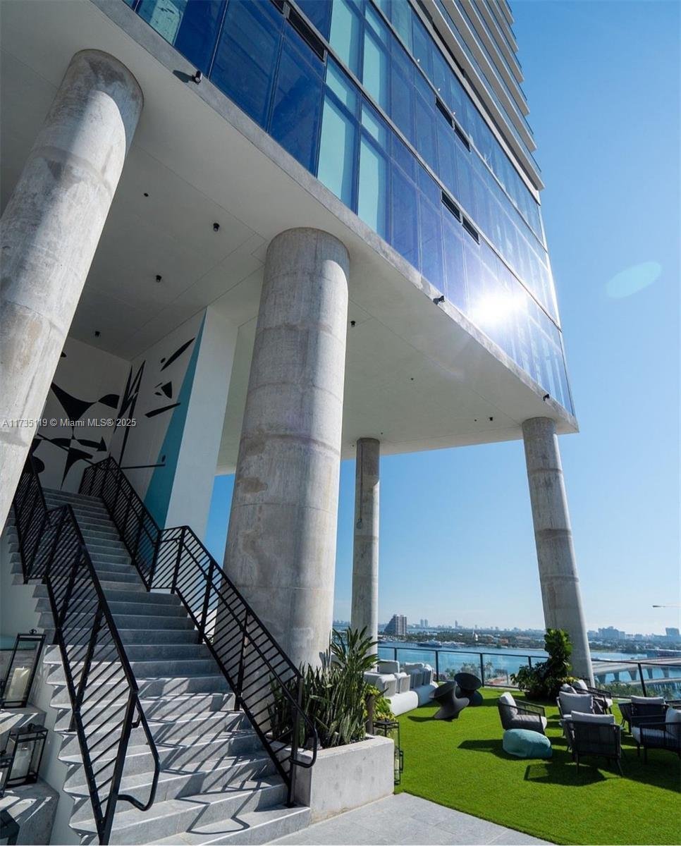 Condo in Miami, Florida, United States 3 - 16640062