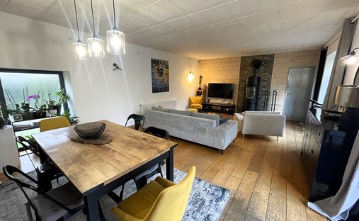 An Incredible Real Estate Asset Overlooking The Ria.