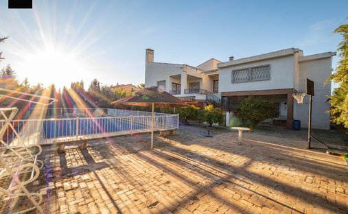 Villa in Huetor Vega, Andalusia, Spain 1