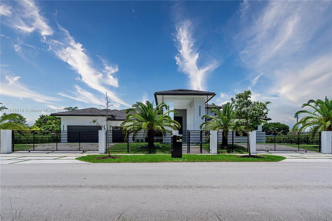 House in Miami, Florida, United States 1 - 16638234