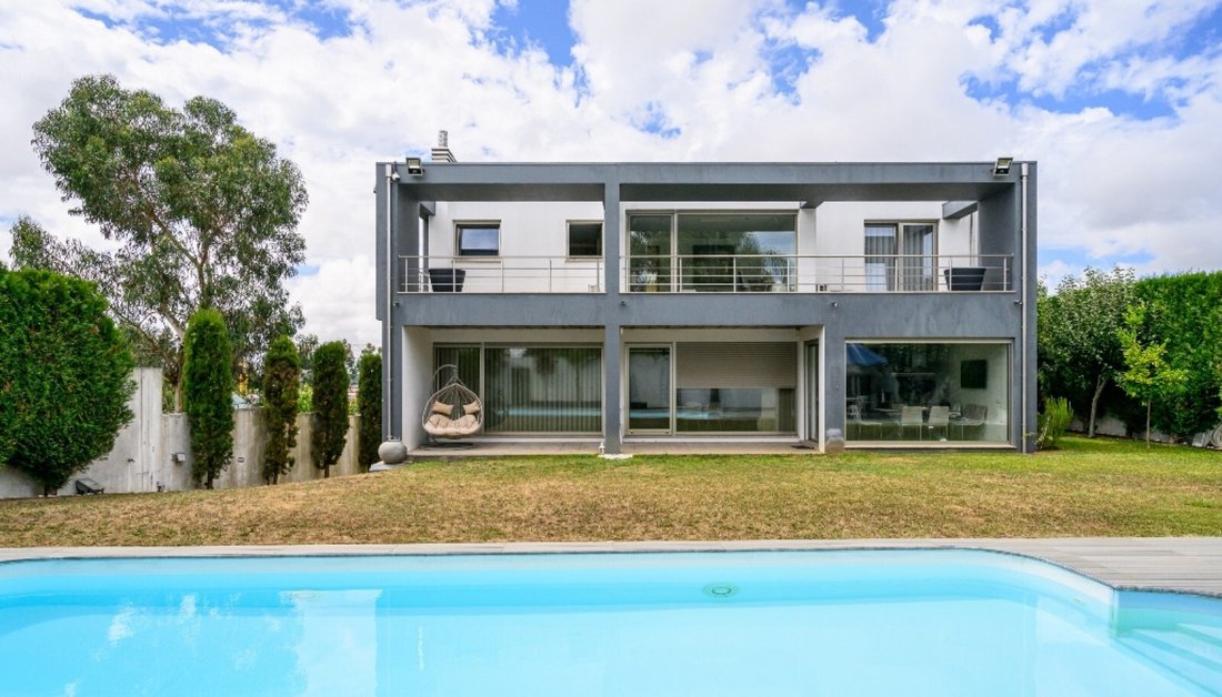 House in Milheiros, Porto District, Portugal 2 - 16641955