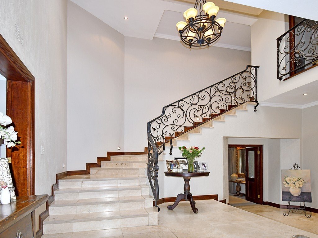 House in Morningside, Benmore Gardens, Gauteng 3 - 16630710