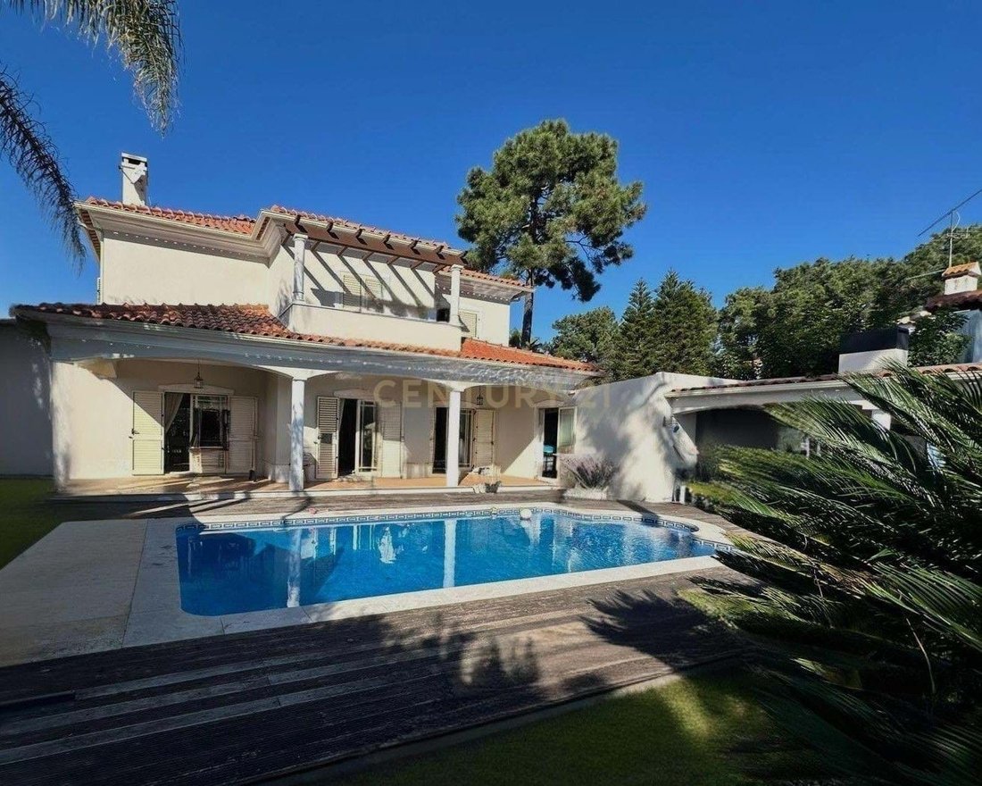 Villa in Aroeira, Charneca de Caparica e Sobreda, Portugal 3 - 16635340
