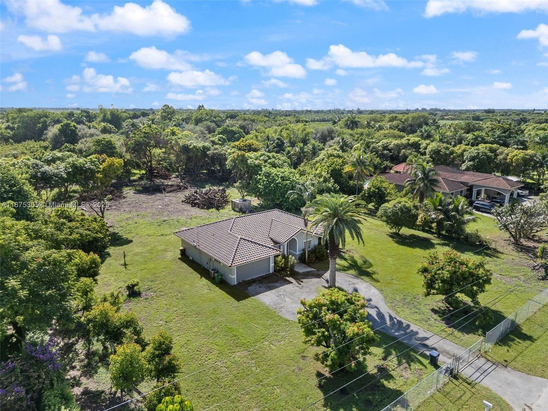 House in Miami, Florida, United States 3 - 16638679