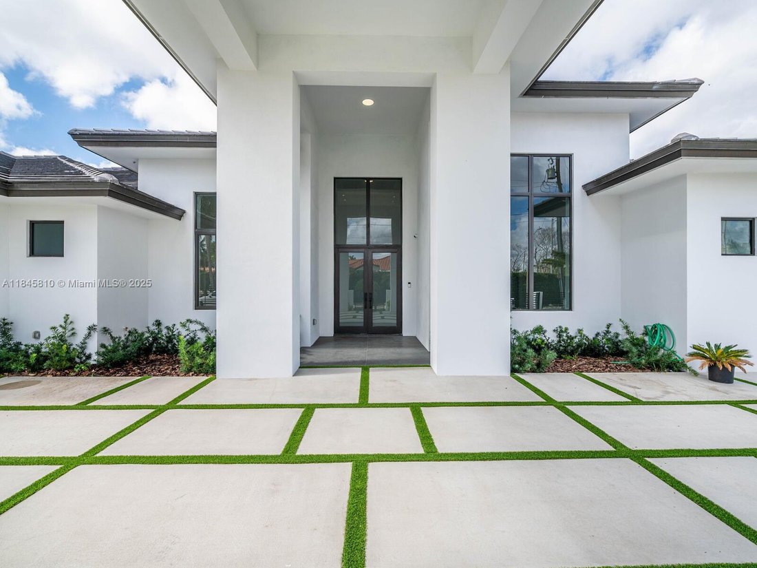 House in Miami, Florida, United States 2 - 16638234