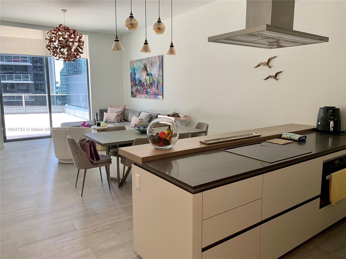 Condo in Miami, Florida, United States 4 - 16639874