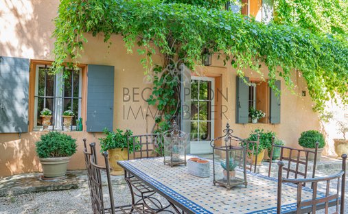 House in Granettes-Jauberte-Sainte Anne, Aix-en-Provence, France 1