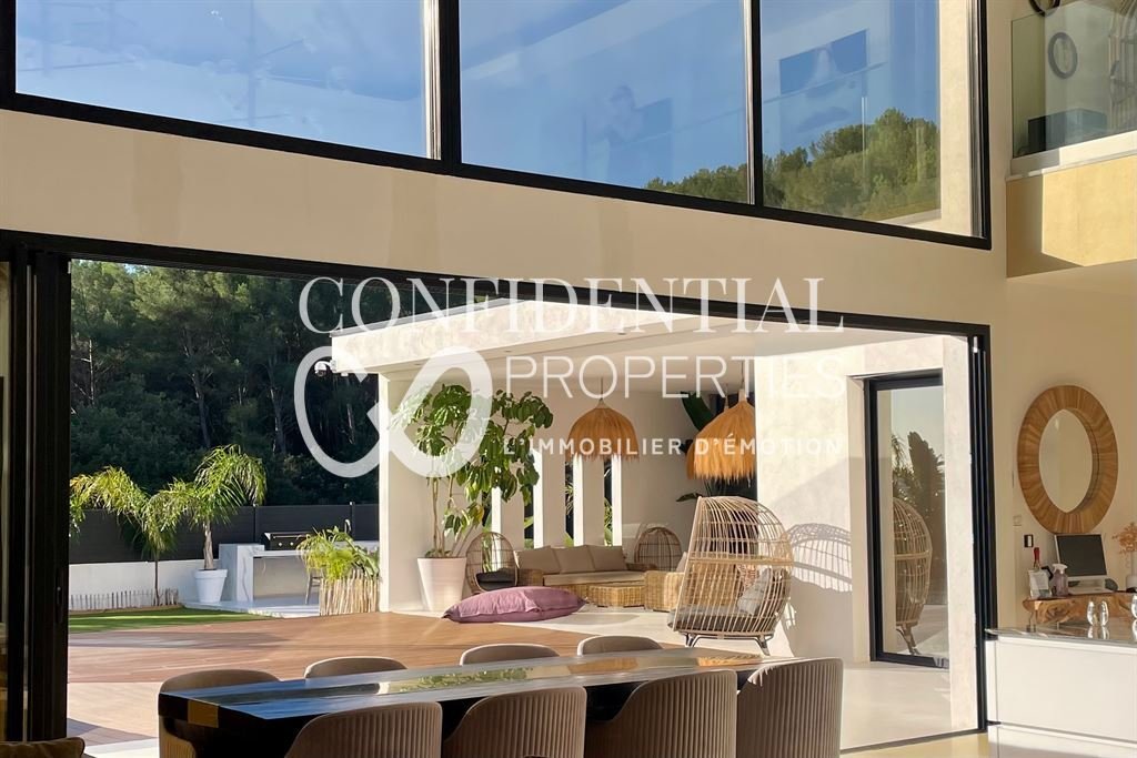 Villa in Bandol, Provence-Alpes-Côte d'Azur, France 4 - 15812345