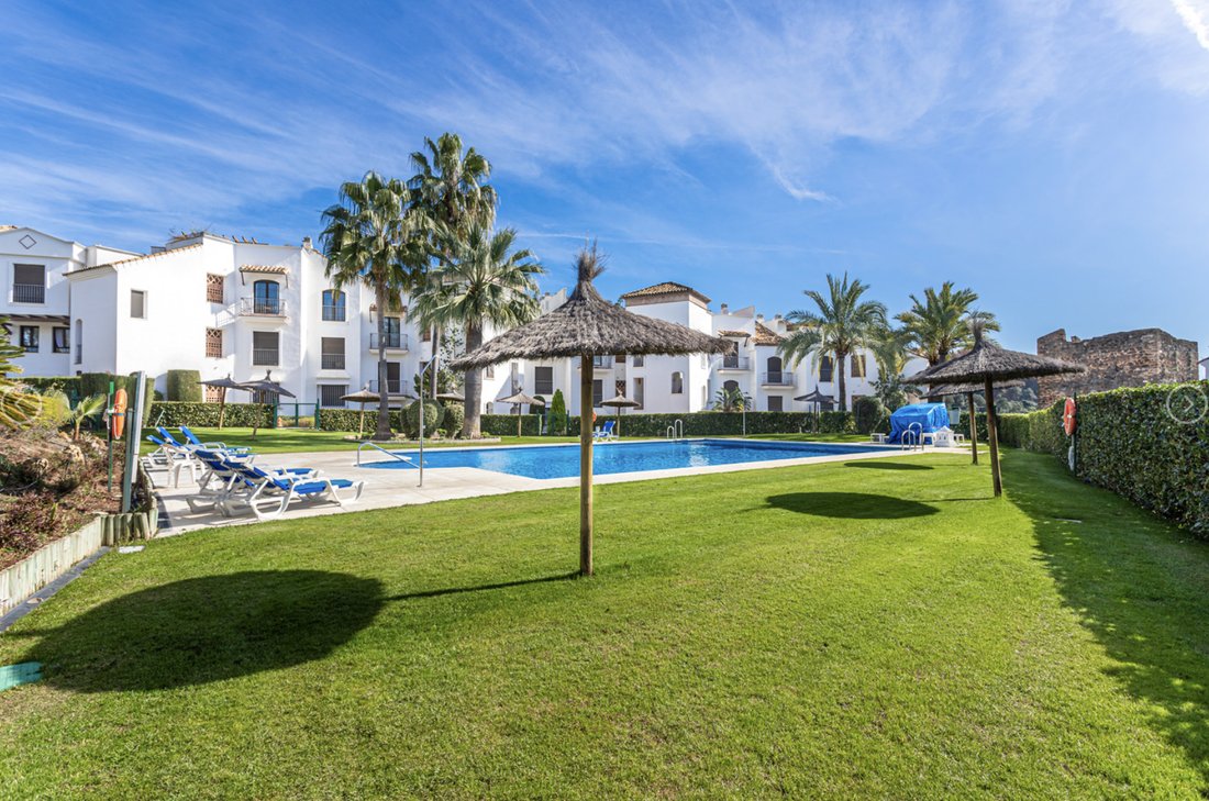 Penthouse in Benahavis, Andalusia, Spain 1 - 16648544