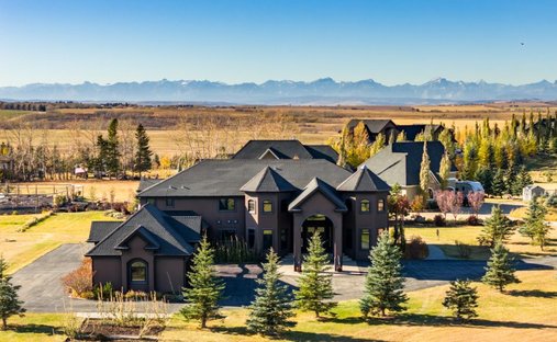 Casa a Cochrane, Alberta, Canada 1