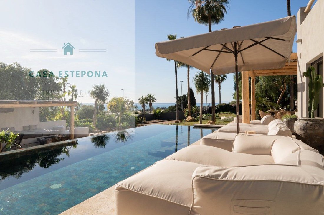 Villa in Estepona, Andalusia, Spain 1 - 16649015