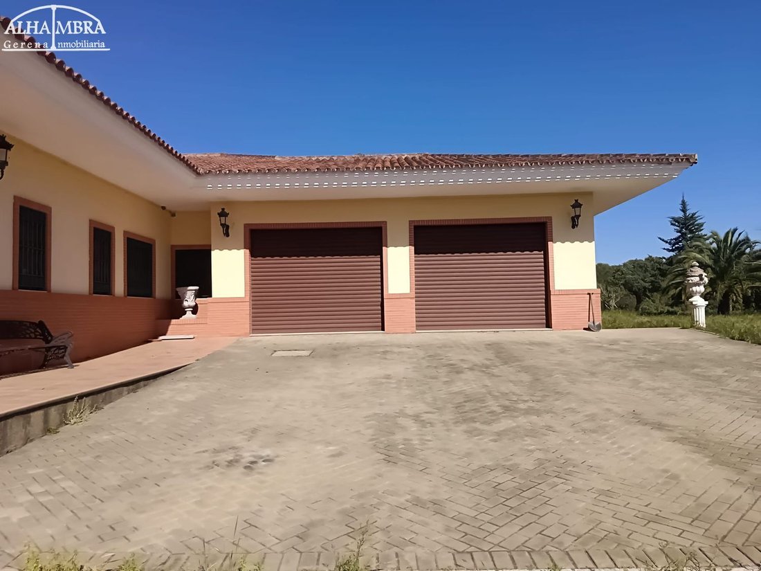Country House in El Castillo de las Guardas, Andalusia, Spain 4 - 16460514
