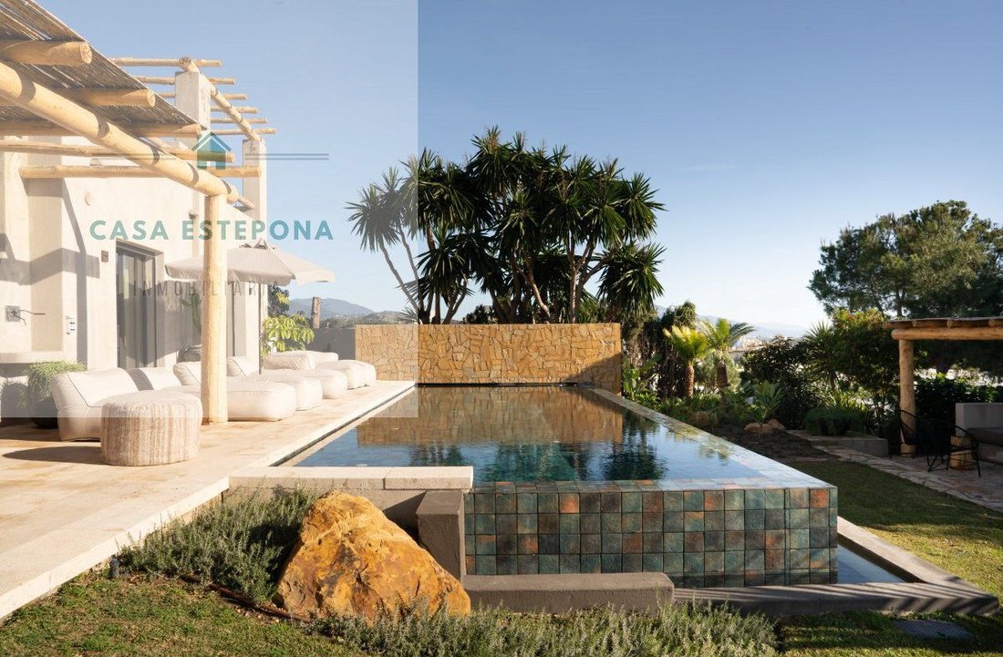 Villa in Estepona, Andalusia, Spain 4 - 16649015