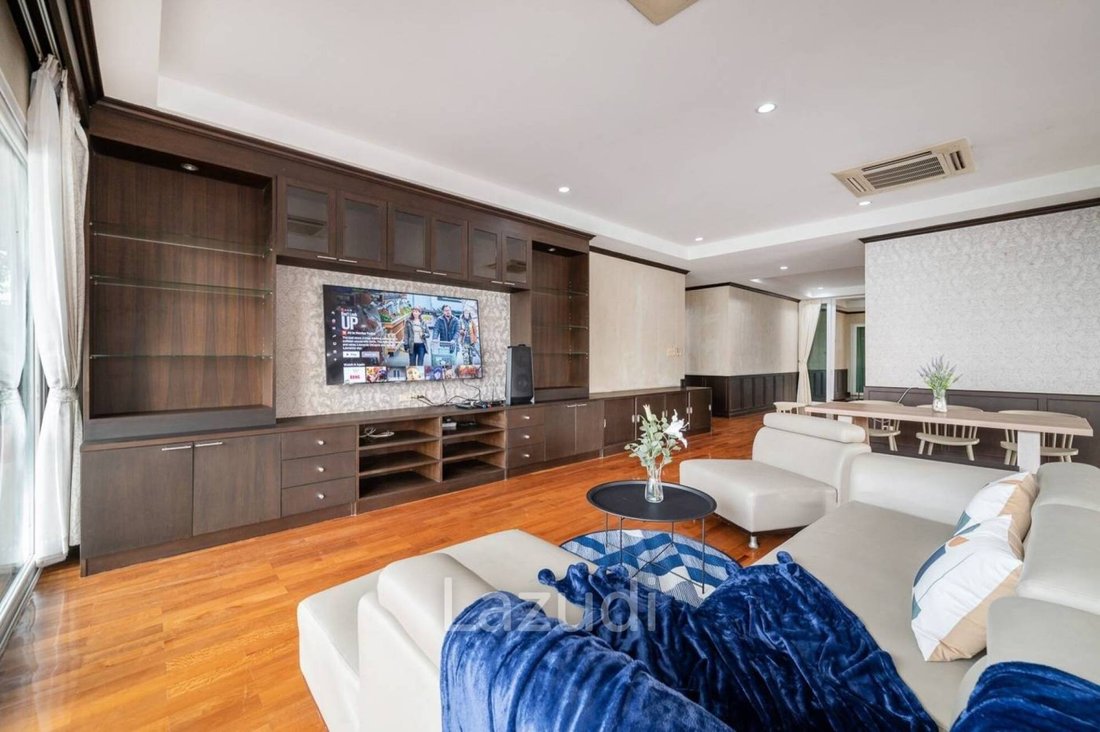 Villa in Bang Sare, Chon Buri, Thailand 3 - 16653811