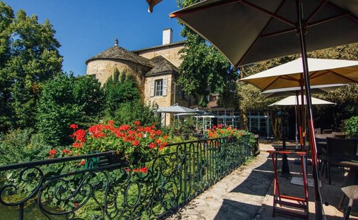 Castle for Sale in Igé, Bourgogne-Franche-Comté, France