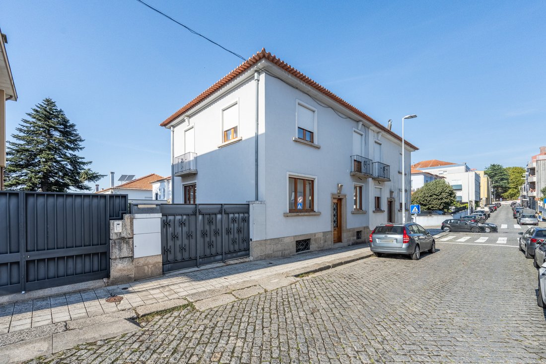 Villa in Paranhos, Porto District, Portugal 4 - 16649098
