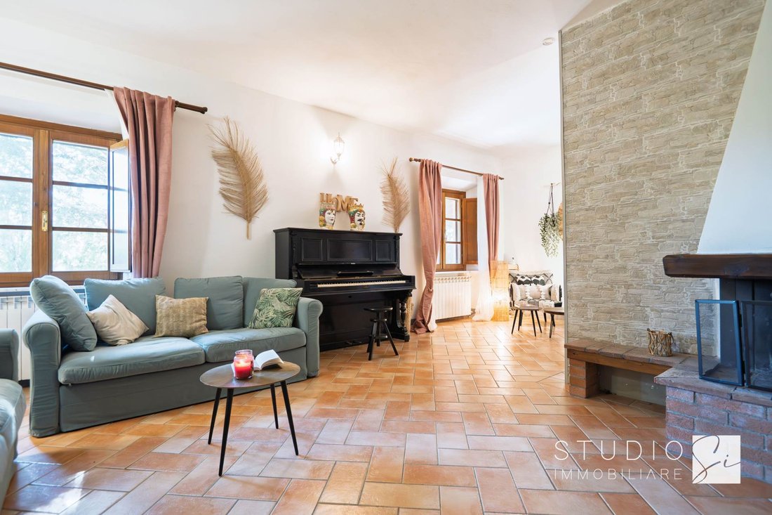 Villa in Volterra, Tuscany, Italy 5 - 16651622