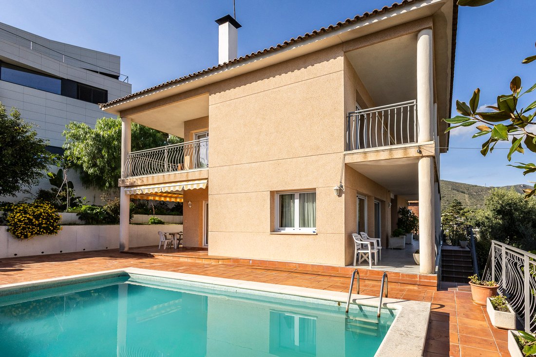 House in Castelldefels, Catalonia, Spain 4 - 16652211