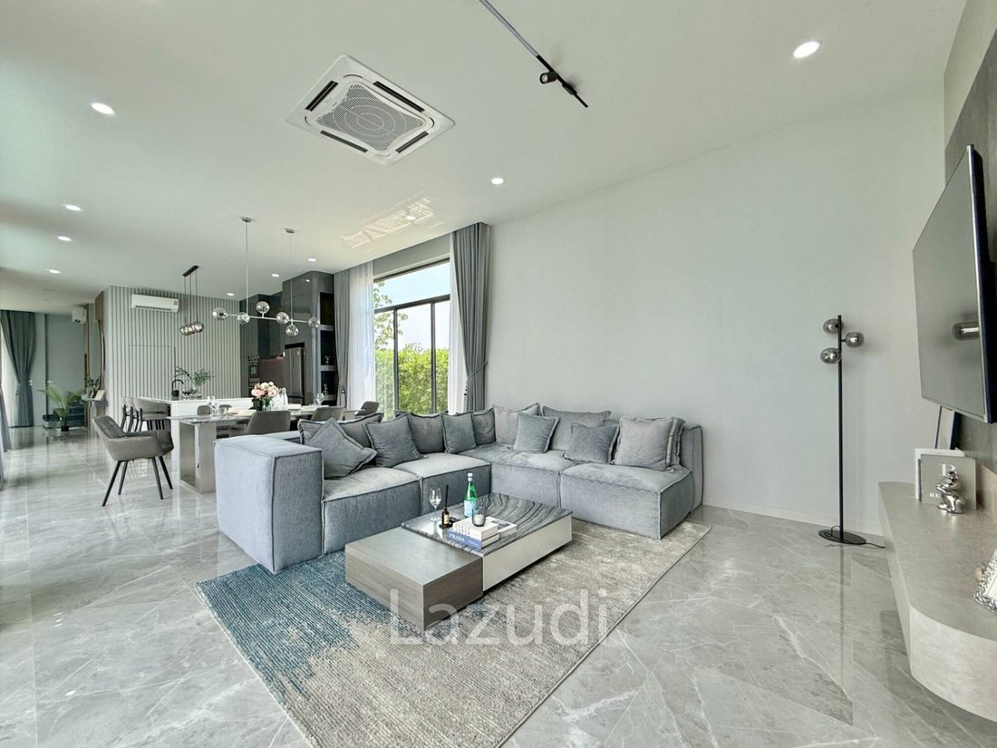 Villa in Pattaya City, Chon Buri, Thailand 2 - 16652893